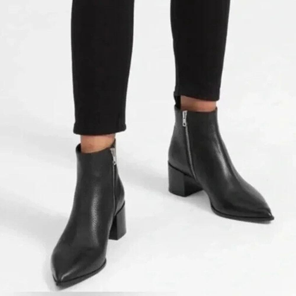 Everlane The Boss black pebbled leather zip up boots pointed toe block heel 10.5